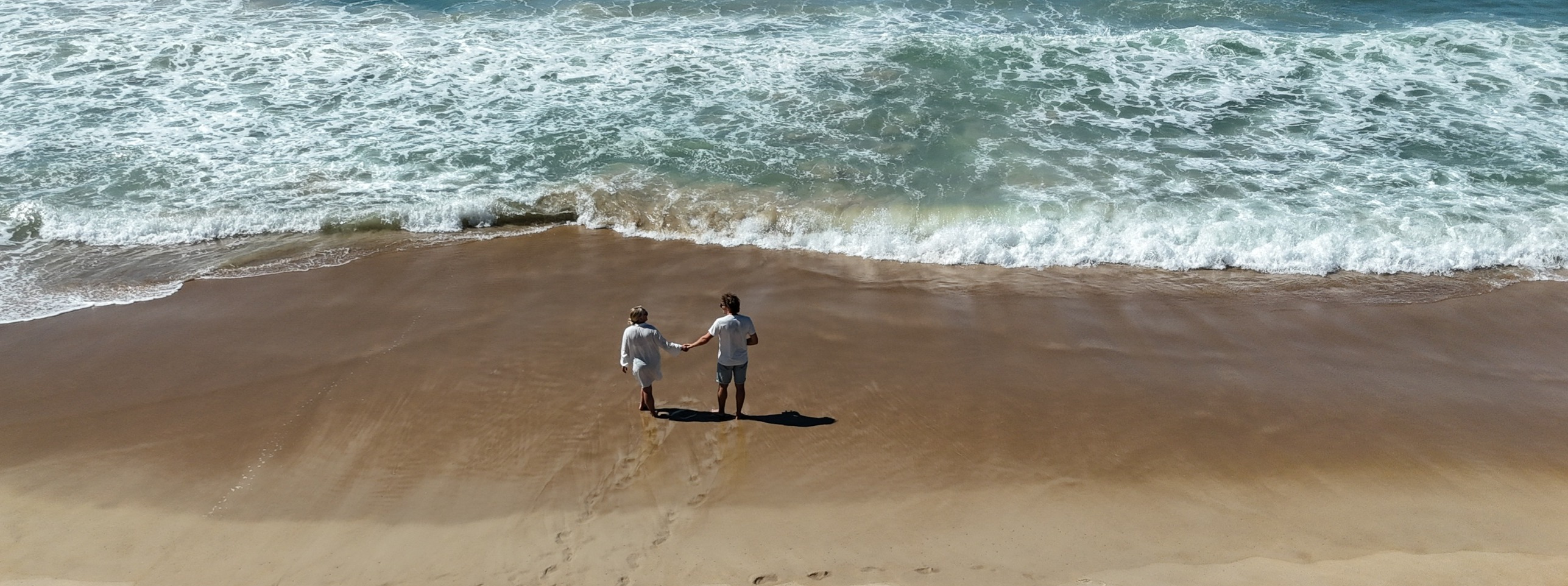 Rens and Laura on the beach — 8 May 2027